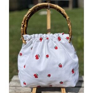 Strawberry‎ Bamboo Handle Purse Womens White Embroidered Summer Bag Cottagecore